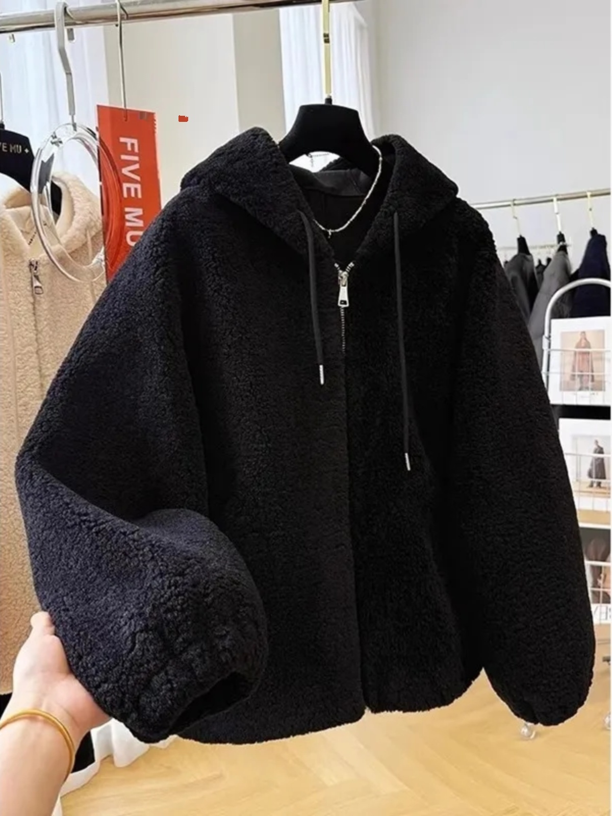 Outlets Premium Fashion  Color - огляд і ціна Winter Clothing Outlet
